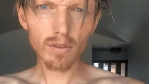 《亚洲杯U23巅峰对决：强强碰撞，谁能脱颖而出，问鼎决赛之巅？》